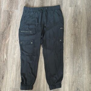 Women's Banana Republic Black Cargo Pants